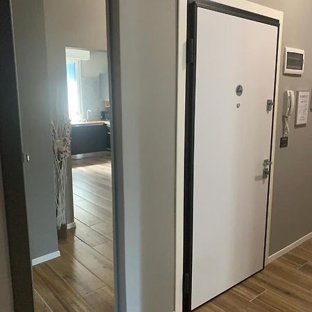 Nibu Appartamenti - Appartamento Centrale Comodo A Tutto, Anche A Villa Chiara Casalecchio Di Reno Bagian luar foto