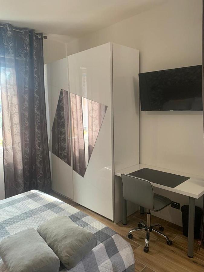 Nibu Appartamenti - Appartamento Centrale Comodo A Tutto, Anche A Villa Chiara Casalecchio Di Reno Bagian luar foto