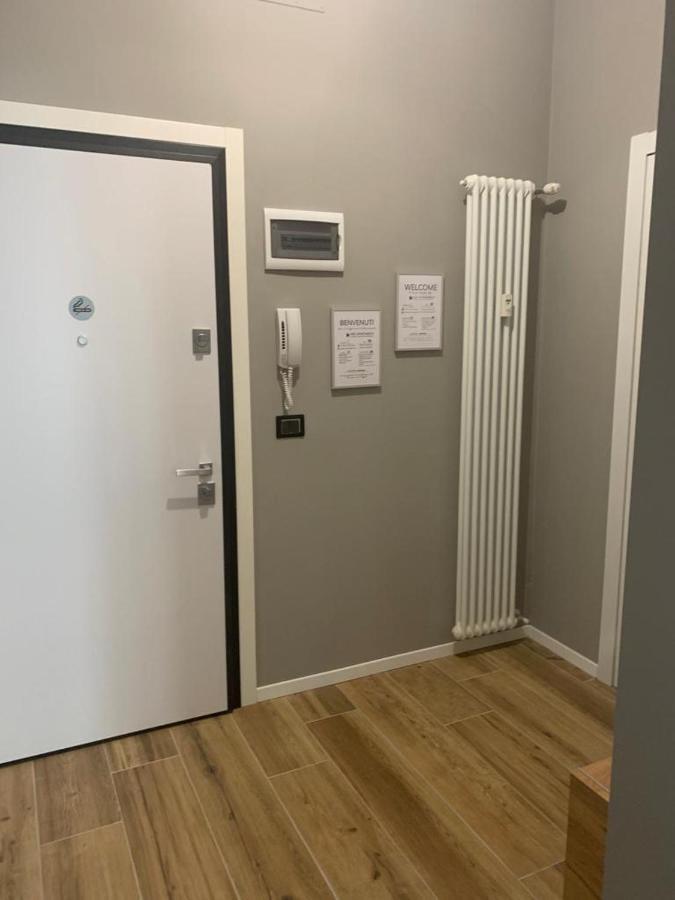 Nibu Appartamenti - Appartamento Centrale Comodo A Tutto, Anche A Villa Chiara Casalecchio Di Reno Bagian luar foto